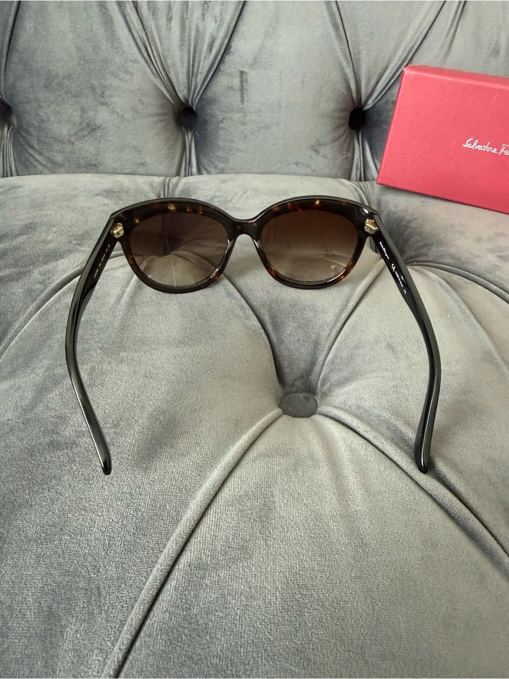 Salvatore Ferragamo SF675S Tortoise Cat-Eye Sunglasses 55mm With Full Set